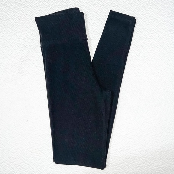 No Boundaries Women’s Cozy Rib Leggings - Winter White/Black Soot, Size XS (0-2) - Picture 6 of 12